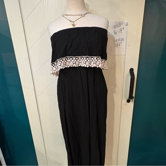 Bluenotes Dresses & Skirts - Bluenotes Black‎ Strapless Maxi Dress White Crochet Trim Boho Summer Beach Dress